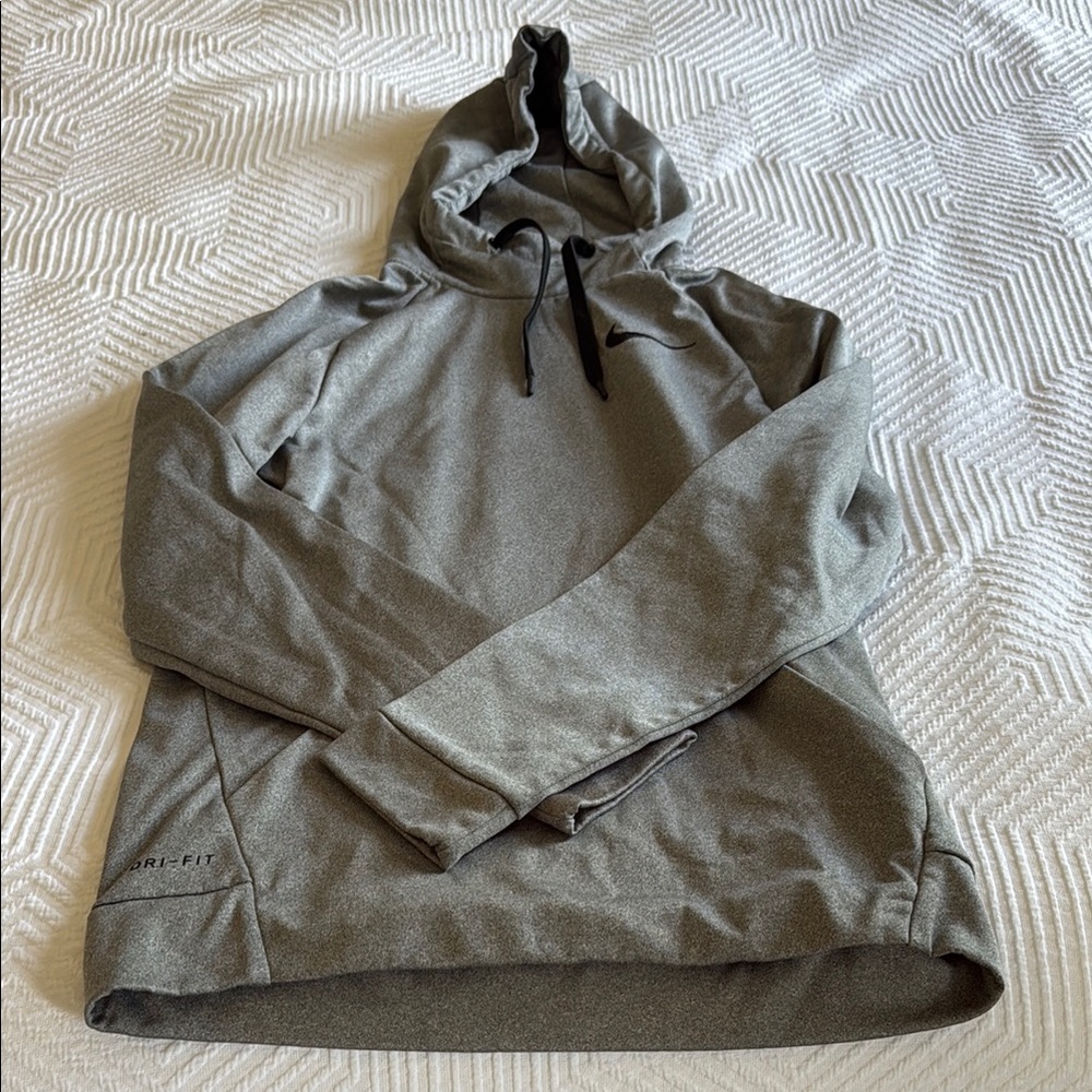 EUC Men’s Nike Lined Sweatshirt